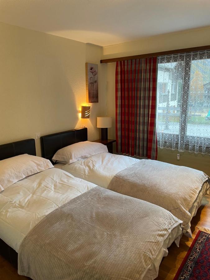 Modern With Free Parking Apartment Tasch