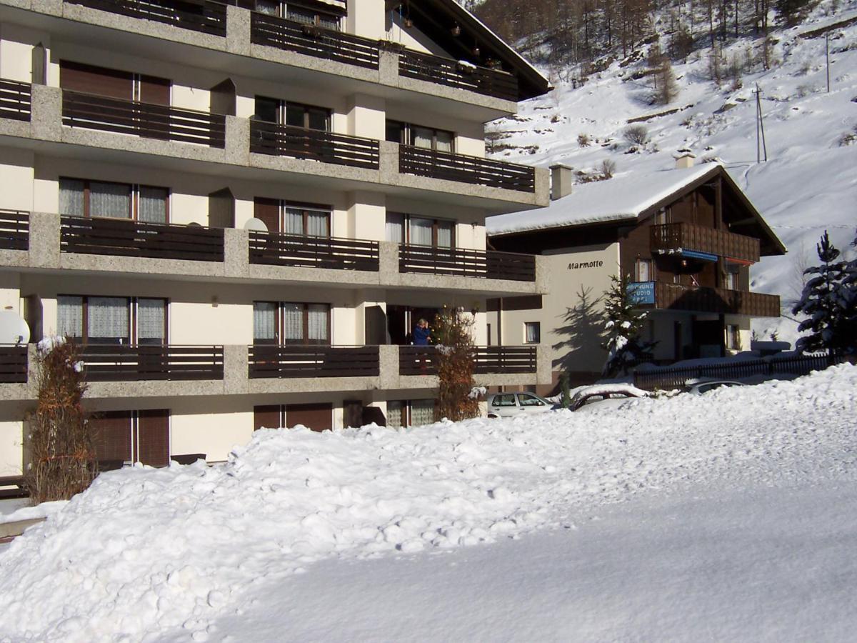 Apartment Modern With Free Parking Tasch